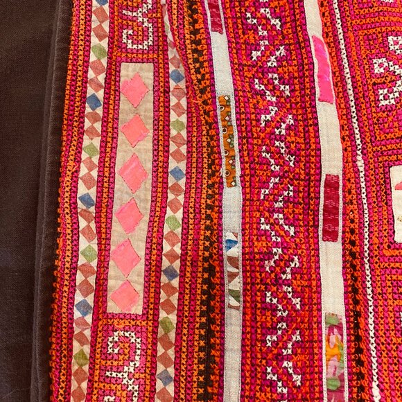 Rare Vintage Antique Hand Embroidered Hmong Coat - Picture 2 of 16